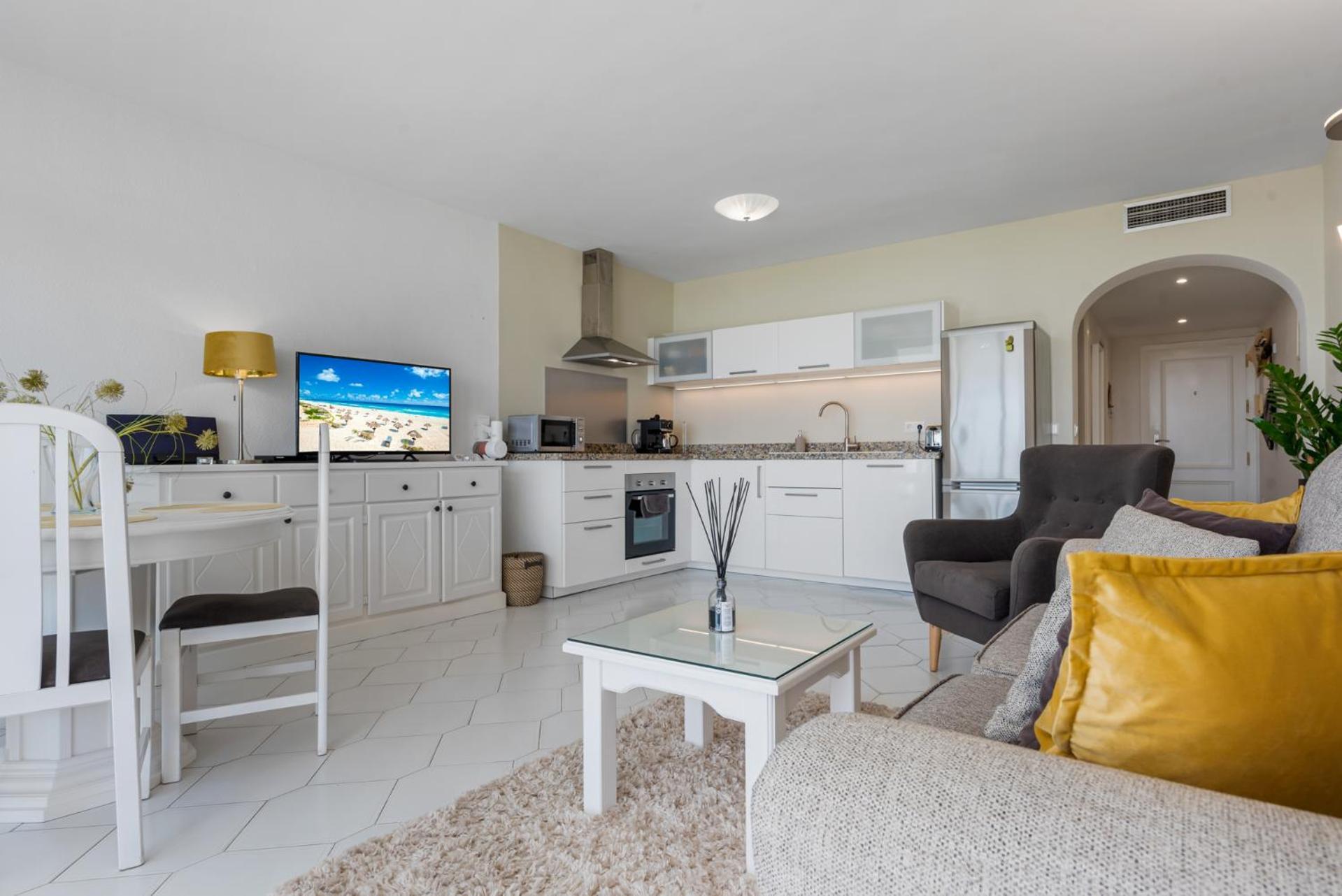 Miraflores Apartments By The Beach Costa Del Sol Sitio de Calahonda Exterior photo